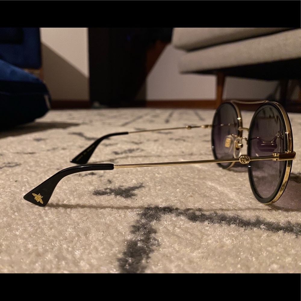 Authentic Gucci sunglasses - Picture 4 of 5